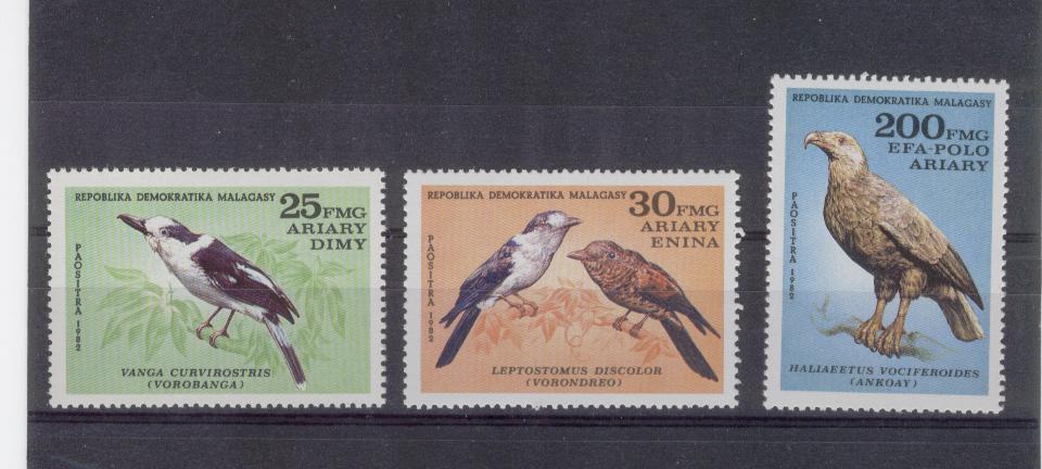 15009 - Madagascar  - serie completa nuova: Uccelli