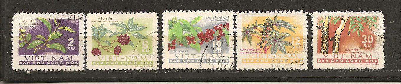 24694 - Vietnam - serie completa usata: Alberi e frutti
