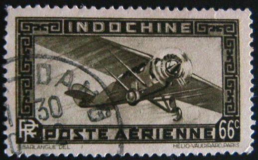 28317 - COLONIE - INDOCINA - Posta aerea.1933-38 - Aereo in volo. Yv. n. A.10  us.