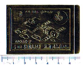 33733 - SHARJAH 1972-904nd  Missione spaziale Apollo 17 - impresso su gold foil - 1 valore non dentellato  completo nuovo