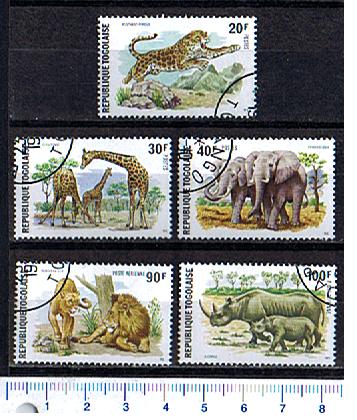 43193 - TOGO	1974-3555 Animali africani soggetti diversi - 5 valori serie completa timbrata Yvert n 815/7+A235/6