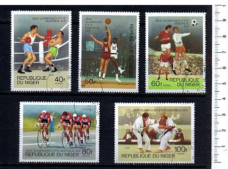 43573 - NIGER	1976-3632  Giochi olimpici di Montreal - 5 valori serie completa timbrata - Yvert n 364/368