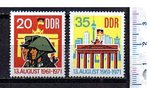 44058 - D.D.R.	1971-Yvert 1381-82 *  10 Anniversario  Rempart  antifascista  - 2 valori serie completa nuova