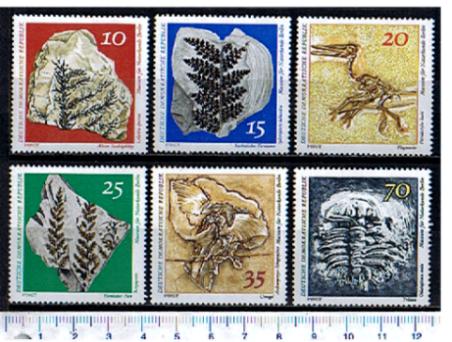 44080 - D.D.R.	1972-Yvert 1519-24  Fossili soggetti diversi  -  6 valori serie completa nuova