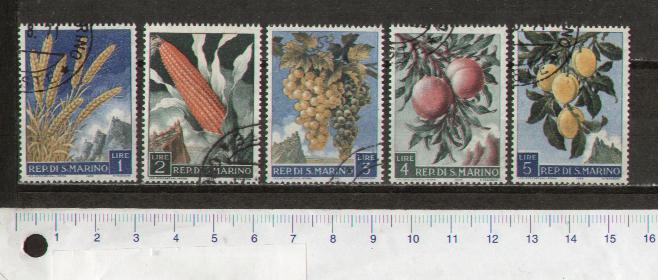 45959 - SAN MARINO	1958-488-92	Frutti diversi - 5 valori serietta timbrata