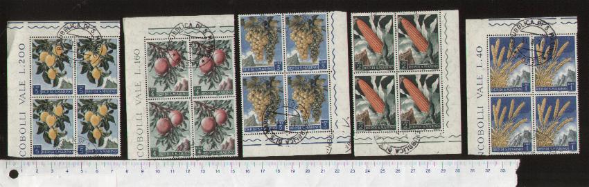 45960 - SAN MARINO	1958-488-92	Frutti diversi - 5 valori serietta timbrata in Quartina