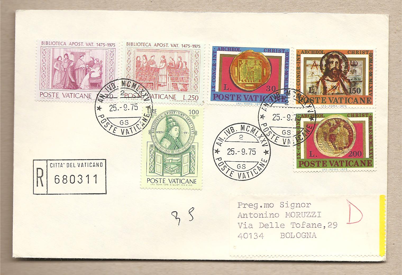 35372 - Vaticano - busta viaggiata raccomandata FDC con 2 serie complete: 9 congresos di Archeologia Cristiana + 5 centenario della Biblioteca Vatican- 1975