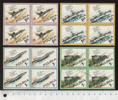 41001 - POLONIA	1973-2115-18	30 Anni Armata Popolare Polacca - Quartina di 4 valori serie completa nuova senza colla - Acquisti minimi per  5,00