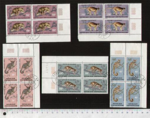 42795 - CENTRAFRICA 1971-3012-Yvert 150/154 * Scimmie diverse - Quartine di 5 valori serie completa timbrata