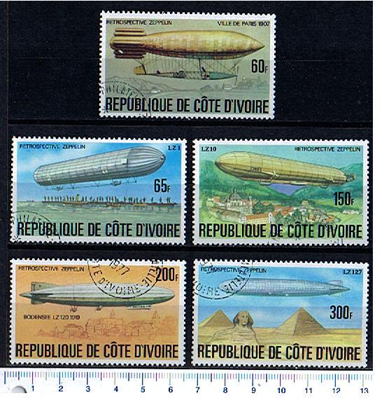 42819 - COSTA D AVORIO 1977-3742 * Dirigibili Zeppelin - 5 valori serie completa timbrata