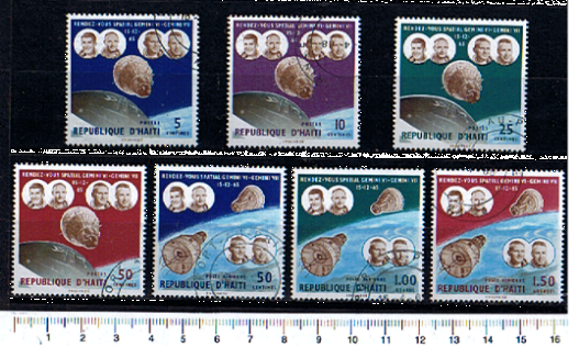 42932 - HAITI	1966-3294	Appuntamento spaziale Gemini 6 e 7 - 7 valori serie completa timbrata Yvert # 552-55