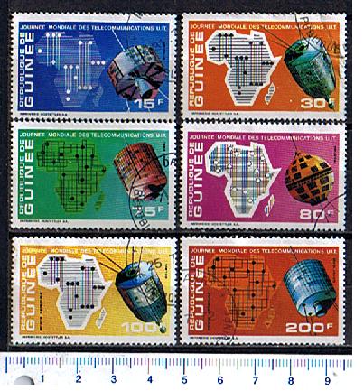 43027 - GUINEA	1972-3493 - Yvert 457/60+A100/1 *  Giornata Mondiale delle Telecomunicazioni - 6 valori serie completa timbrata