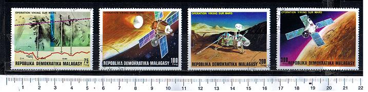 43096 - MADAGASCAR	1976-3629- Yvert n 600/603 *  Operazione spaziale Viking su Marte - 4 valori serie completa timbrata