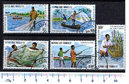 43156 - TOGO	1974-3020  Pesca nella laguna - 5 valori serie completa timbrata - Yvert n 809/10+A226/8