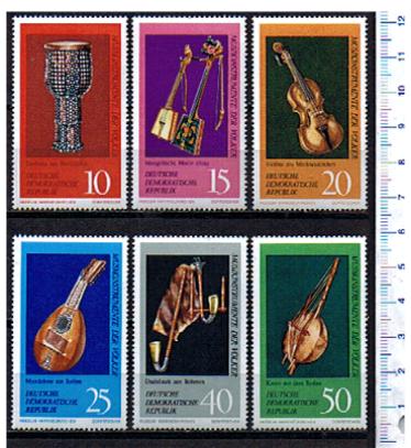 43724 - D.D.R.	1971-Yvert 1398-403 *  Strumenti musicali di Nazioni diverse - 6 valori serie completa nuova -