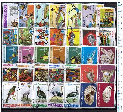 44573 - MOZAMBICO  Offerta Per Rivenditori: Confezione da 10 per tipo di 35 francobolli diversi timbrati in totale 350 francobolli tutte seriette