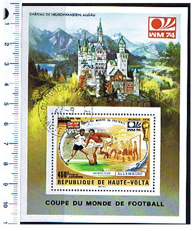 45071 - ALTO VOLTA 1974-3269F - Yvert BF 5Q * 	Mondiali di calcio a Monaco  - Foglietto completo timbrato