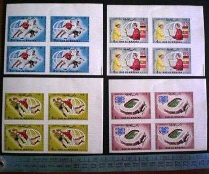 46335 - RAS AL KHAIMA 1967-79-82 * Coppa Mondiali di Calcio a Londra - 4 valori non dentellati serie completa nuova in Quartina