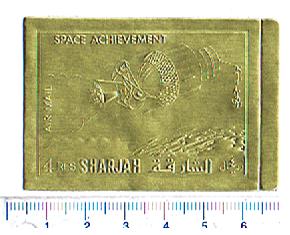 47250 - SHARJAH (ora U.E.A.), Anno 1972 - # 910 * Realizzazione dello spazio - impresso su gold foil - 1 valore non dentellato completo nuovo