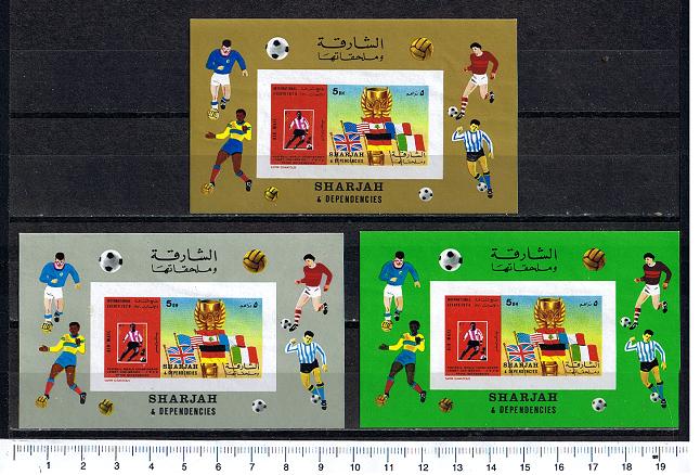 47298 - SHARJAH (ora U.E.A.), Anno 1970- # 571a * Calcio campionati Coppa Rimet e bandiere -3 Foglietti non dentellati serie completa nuova senza colla