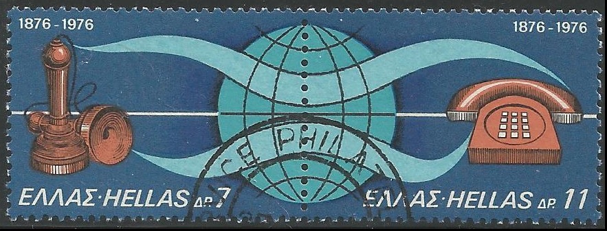 51935 - GRECIA - 1976 - Centenario della prima connessione telefonica - 2 val. in dittico timbrati - Michel : 1229/1230 - Yvert : 1207/1208 - [GRE020]