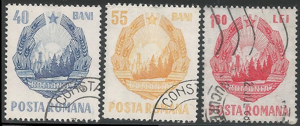 52078 - ROMANIA - 1967 - Stemma della Romania - 3 val. cpl timbrati - Michel : 2631/2633 - Yvert : 2349/2351 - [ROM076]