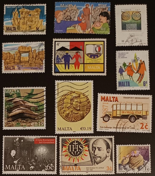 52100 - 12 francobolli usati